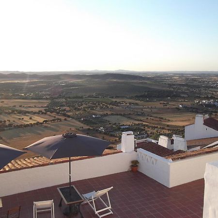 Penzion Dom Nuno - Turismo De Habitacao Monsaraz Exteriér fotografie