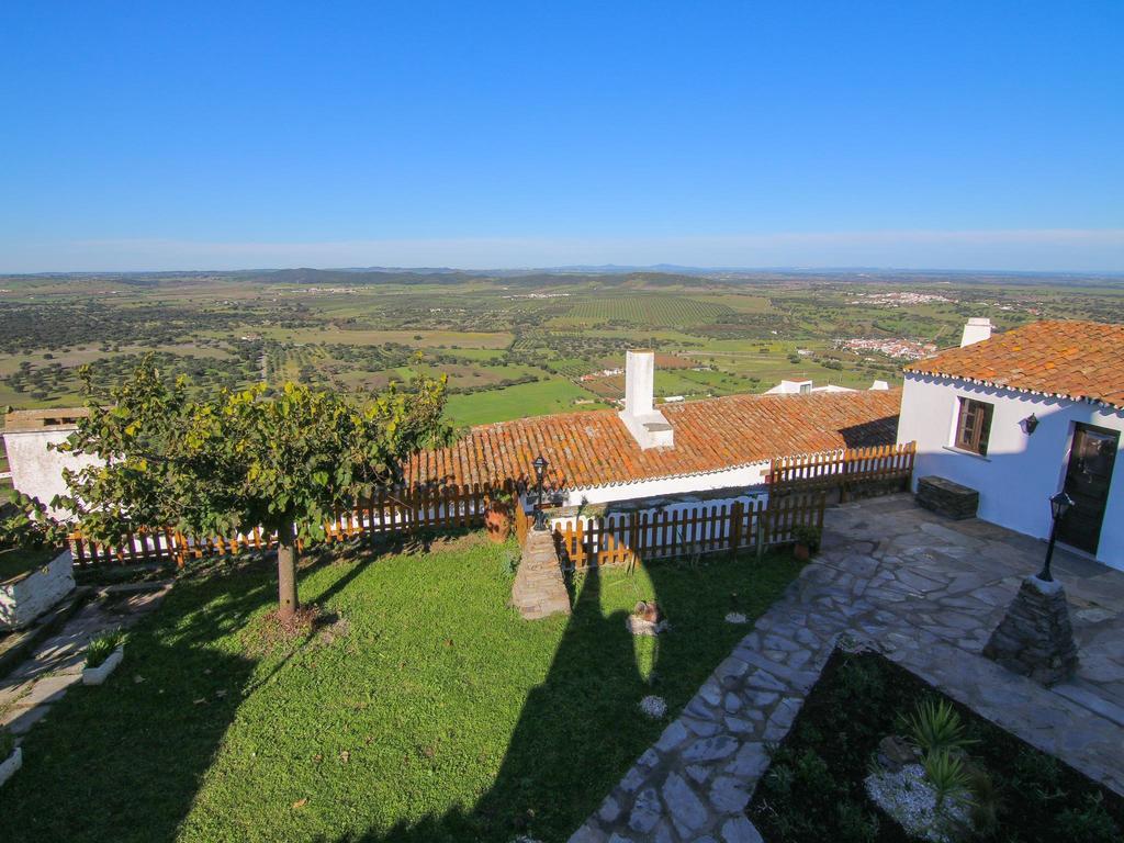 Penzion Dom Nuno - Turismo De Habitacao Monsaraz Exteriér fotografie